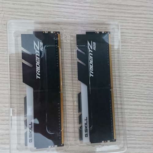 G.SKILL F4-3200C16D-16GTZR DDR4-3200 8GBx2