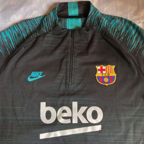 19/20 巴塞training *球員版* size XL