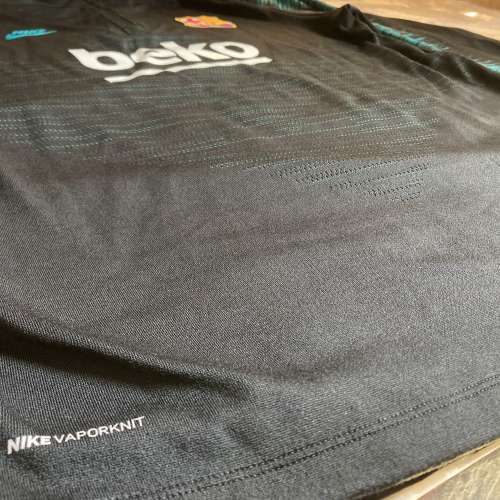 19/20 巴塞training *球員版* size XL