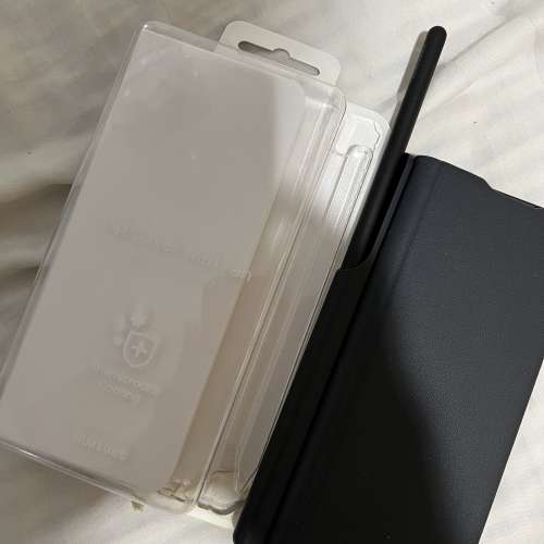 Samsung Galaxy Z Fold 3 official S pen with case