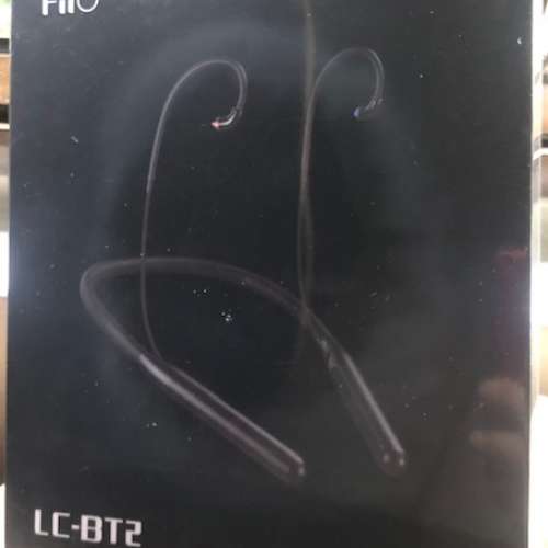 100% 全新未開封FiiO LC-BT2 Hi-Fi 掛頸式藍牙接收器 0.78mm 2 Pin 黑色 (國行)