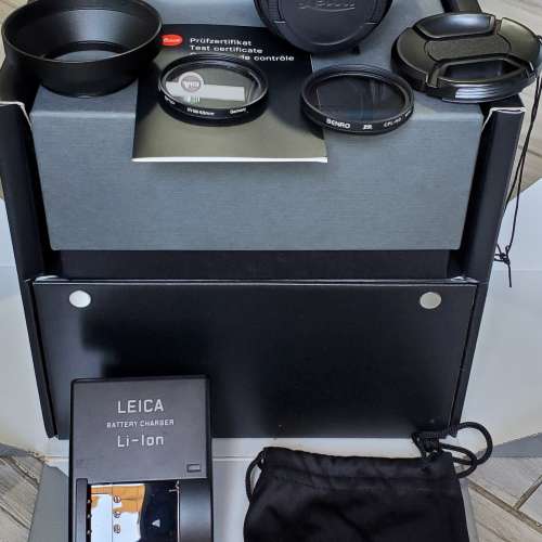 Leica X Vario