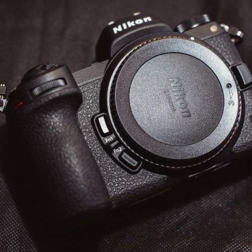 Nikon Z6 + Nikon 24-70 F4 + Nikon 40 F2 - 99% New