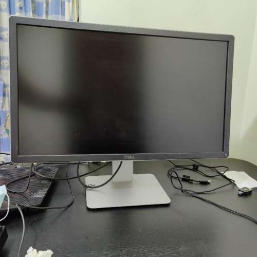 Dell P2715Q, Ultra HD 4K, 27 inch LED-lit screen