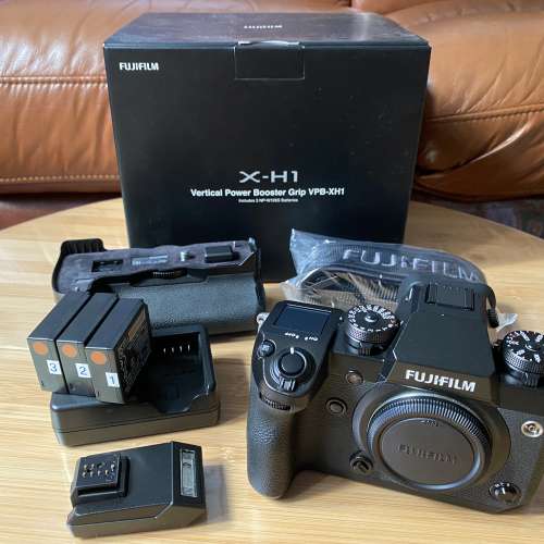 Fujifilm X-H1 連 Vertical Power Booster Grip VPB-XH1