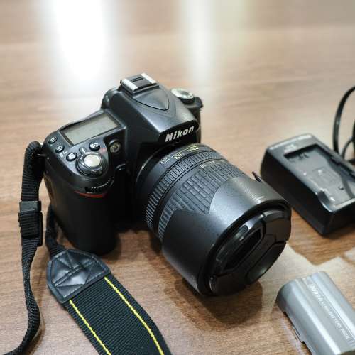 Nikon D90 + Nikon AF-S DX NIKKOR 18-105mm F3.5-5.6G ED VR