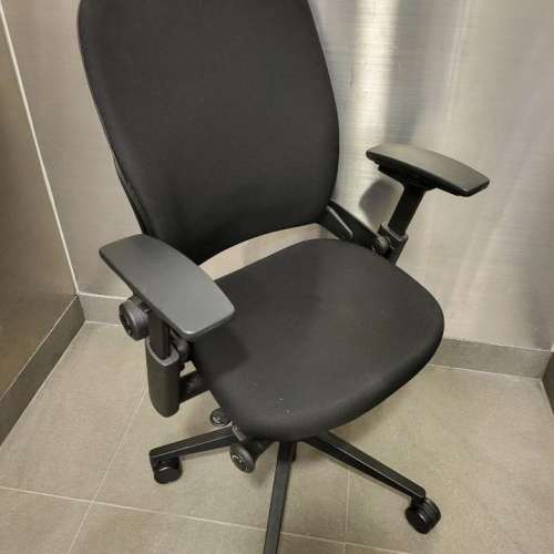 Steelcase Leap V2 ergonomic office chair 辦公室椅