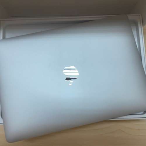 Apple Macbook Pro 壞機 A1989 13"