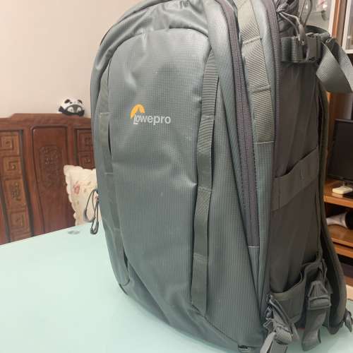 Lowepro Whistler BP 350 AW背包