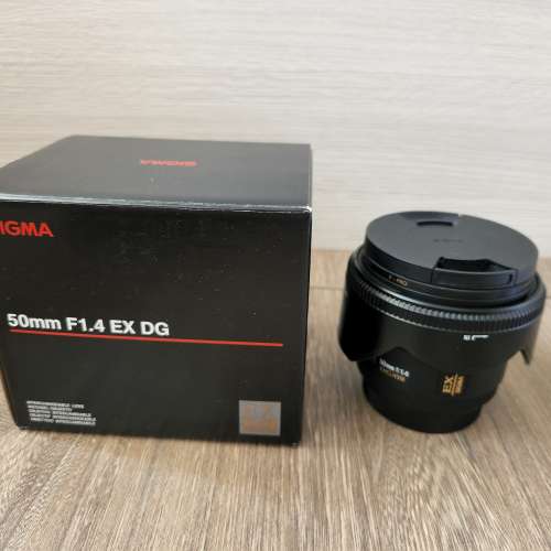 Sigma 50mm F1.4 EX DG [Canon mount]