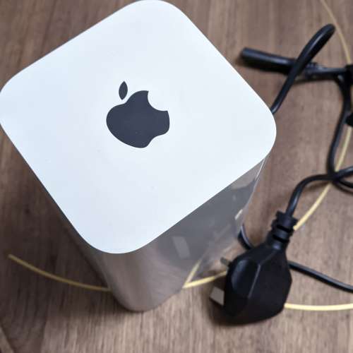 Apple AirPort Extreme Base Station (A1521) 802.11ac