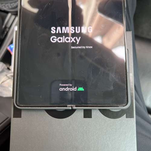 99% new Samsung Z Fold 4 Csl 台機/Galaxy watch 5 pro 豐擇行貨