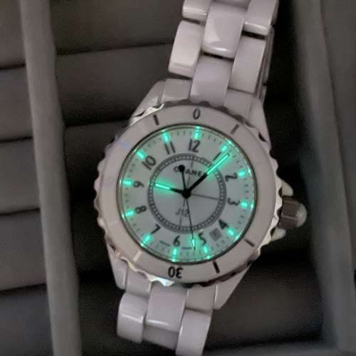 CHANEL J12玩具手錶 白色高科技精密陶瓷製造 9成新。