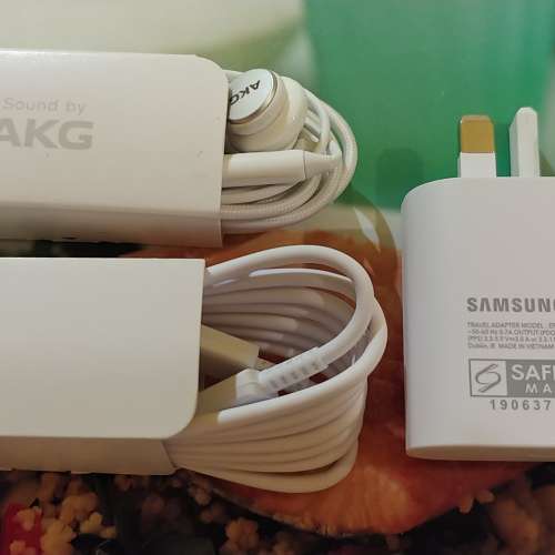 Samsung Note20 S20 全新拆機配件連機盒 AKG耳機 + 充電火牛 + 1.8M C-C數據線