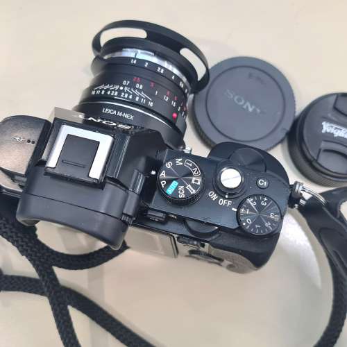 90%新 Sony Alpha ILCE-7 A7一代 全片幅機身 連 Voigtlander VM 40mm F1.4 MC （跟...