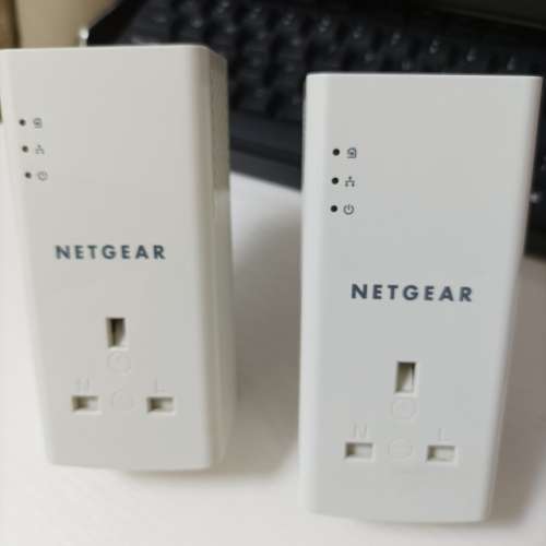 90% 新Netgear PowerLine AV2 1200Mbps MIMO電力線網路橋接器with AC Pass Through ...