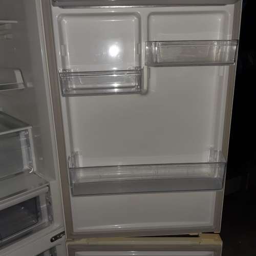 SAMSUNG   三星大容量雪白雪櫃