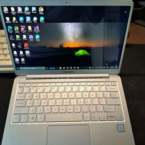 超輕 0.995kg!!! - Samsung Notebook 9 Always 13.3" 筆記型電腦 (CB-NP900X3T-U01...