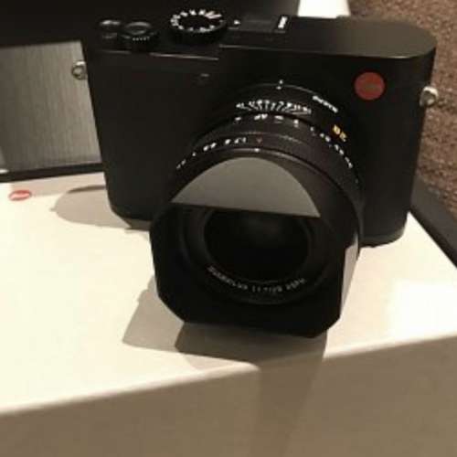 99%new leica q2