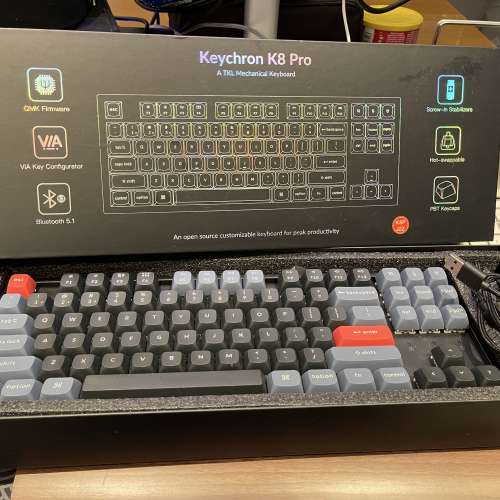 Keychron K8 青軸