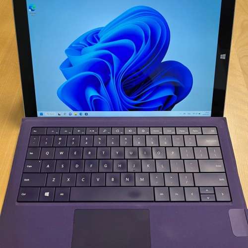 Surface Pro3 8+256G 跟原裝Keyboard