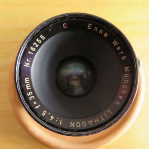 Enna Werk Munchen Lithagon 35mm f4.5 red "C" m42 lens (Canon eos R, Sony A7)