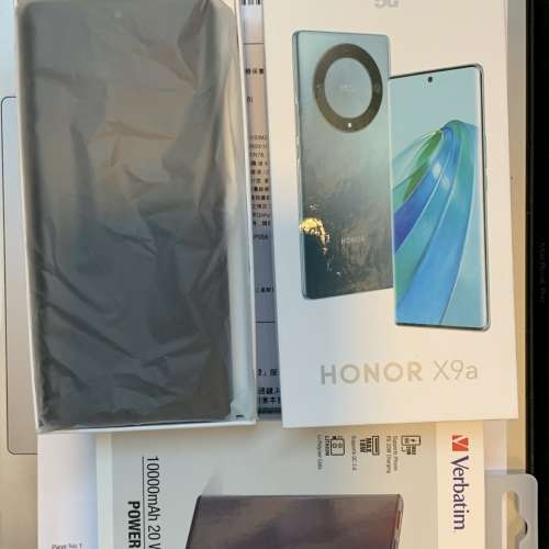 全新、行貨，衛訊買、有單 HONOR X9a 8+256GB 黑色、連 Verbatim POWER PACK   正...