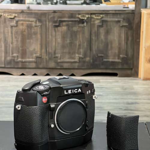 Leica R9 SLR film camera with motor-winder