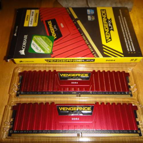 Corsair DDR4 2400 8GBx2 共16GB 有盒