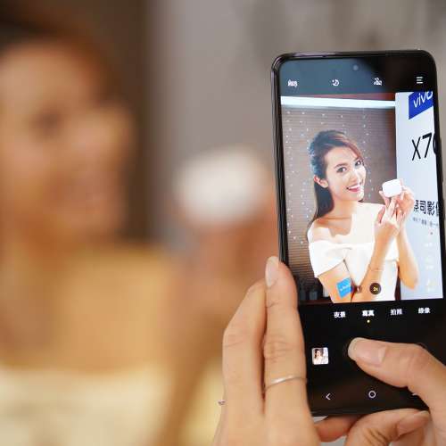 熱賣點 全新 VIVO x70 / x70 pro / x70 pro+  8+128/8+256/12+256/12+512 微雲台防...