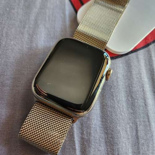 Apple watch series 7 45mm 金色不銹鋼跟米蘭錶帶