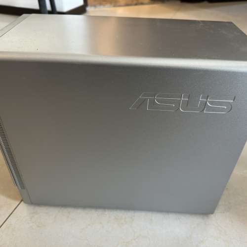 ASUS Mini-ITX 金屬機箱 (連CPU, Motherboard, Display card)