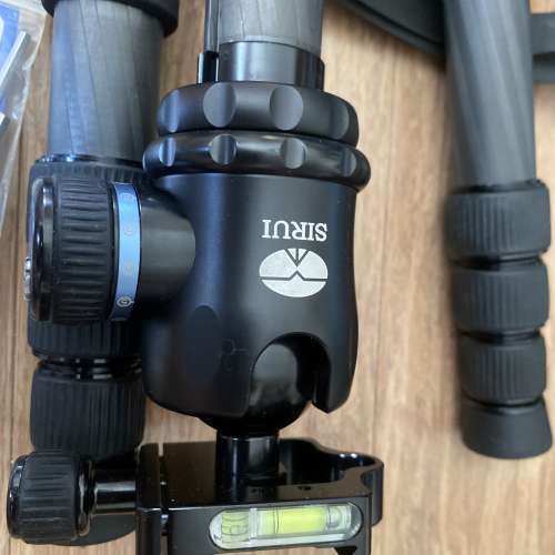 Sirui 腳架連波頭