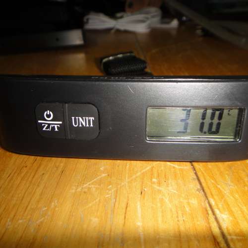 ASUS 便攜式電子行李秤  50KG 溫度及濕度