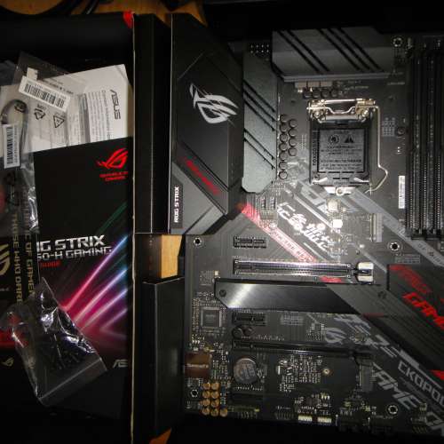 ASUS ROG Strix B460-H Gaming (DDR4)ATX主版 Socket 1200 支援10、11代CPU