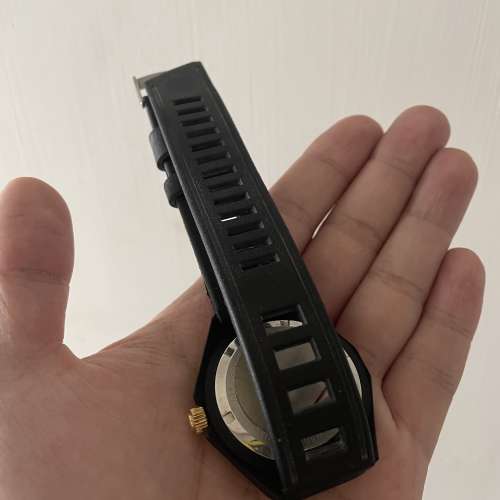 全新 NOS nivada diver quartz $700