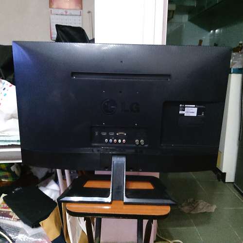 LG 27&rdquo; LED iDTV