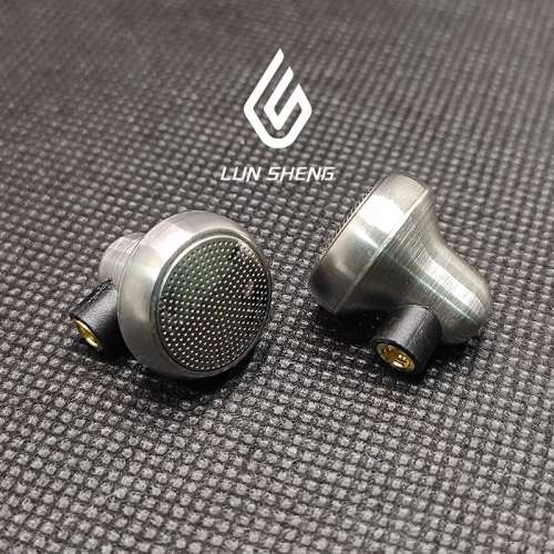 全新MMCX 接口 可換線 耳機頭 及 3.5mm MMCX 耳機線一條