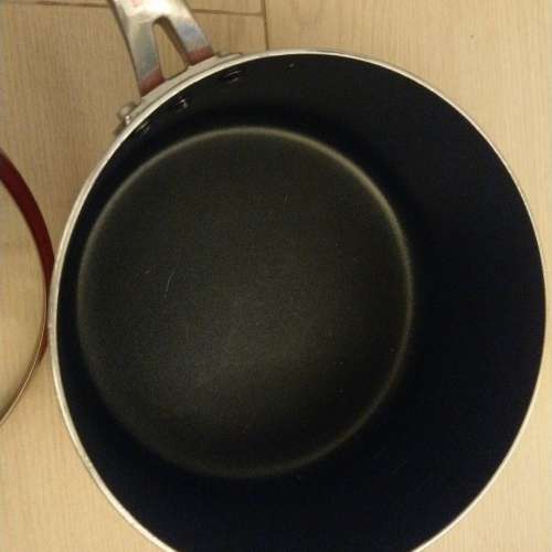 新淨全正常 19吋不鏽鋼日本製造皇后煲 inches " cooking pot Japan
