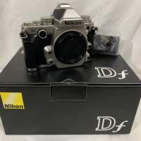 Nikon Df and 24-85 24 - 85 F2.8 - 4 (Macro)