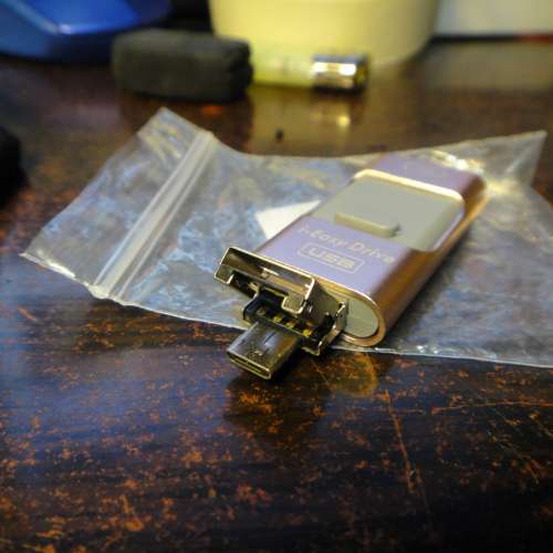 NK 890 Flash Drive 金色 (128GB)