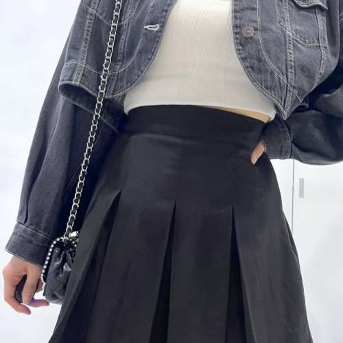 Heather 黑色高腰百褶短褲裙