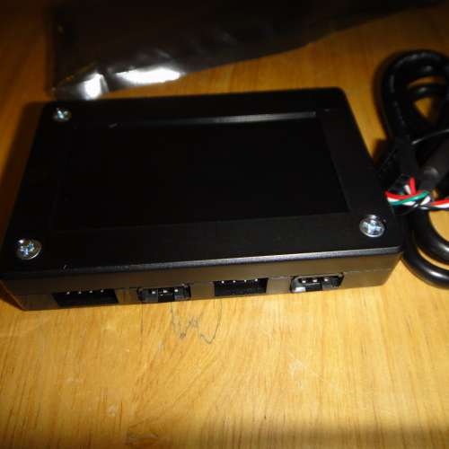 全新 聯力 Uni Fan SL120 (黑色) 控制器