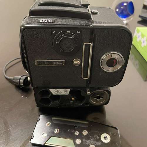 Hasselblad 553ELX + film box