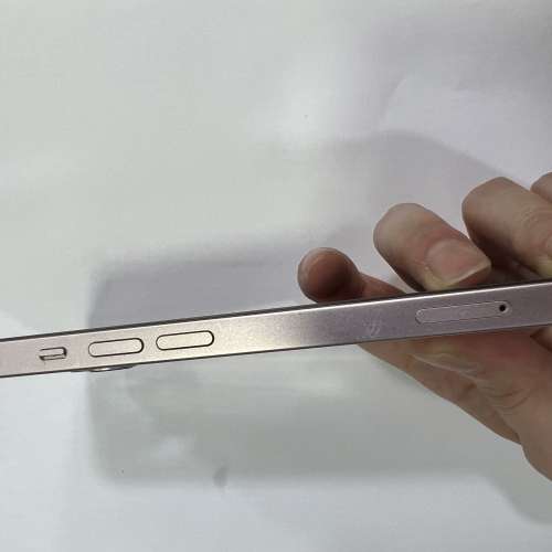 出售 iPhone 13 128GB 粉紅色