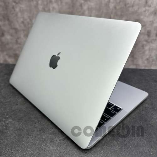 MacBook Pro M2 13-inch MNEP3ZP/A 銀色