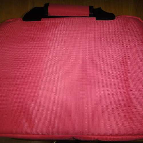 ECOMBOS 超防震避震包 ，手提電腦袋 &肩背兩相宜 9吋X12吋