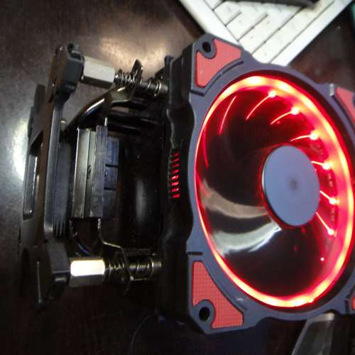 Cooler Master  CPU Cooler 紅光 風扇