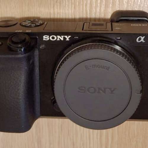 Sony A6100 ILCE-6100 淨機 + 電X2 + 原裝保護套 行貨有盒(保用期已過)