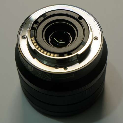 Sony E 10-18mm F4 OSS